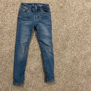Fleece lined Gap jeans . Size 7 slim skinny girls jeans